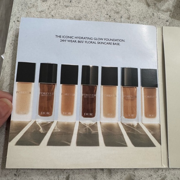 ✨ Dior 14-Piece Deluxe Foundation & Makeup Set w/ Denim Pouch ✨ - Picture 5 of 16